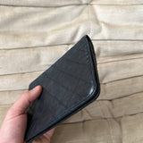 Clutch aus Leder mit Chanel-Logo