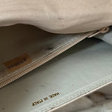 Chanel Big Logo Schultertasche creme