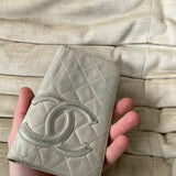 Chanel Großes Logo Logo Lederbrieftasche