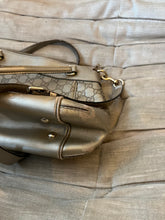 Laden Sie das Bild in den Galerie-Viewer, Gucci Silver Bag