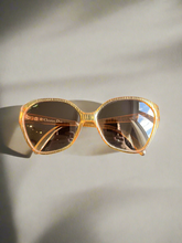 Laden Sie das Bild in den Galerie-Viewer, Christian Dior Sunglasses