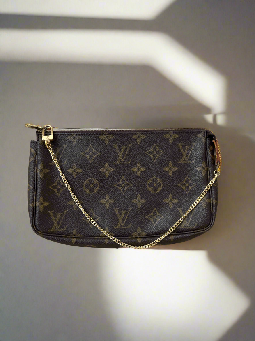 Louis Vuitton Pochette