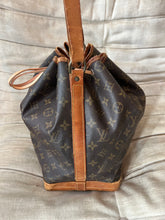 Laden Sie das Bild in den Galerie-Viewer, Louis Vuitton Sac Noe Grande