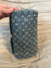 Laden Sie das Bild in den Galerie-Viewer, Louis Vuitton Denim Neo Speedy