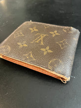 Laden Sie das Bild in den Galerie-Viewer, Louis Vuitton Wallet