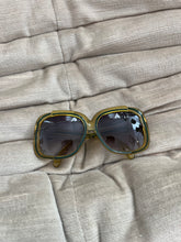 Laden Sie das Bild in den Galerie-Viewer, Christian Dior Sunglasses