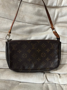 Louis Vuitton Pochette