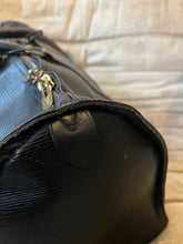 Laden Sie das Bild in den Galerie-Viewer, Louis Vuitton Keepall 45 Epi Black