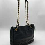 Chanel black quilted Lambskin chain Bag