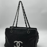 Chanel Diamond Stitch Leather Shoulder Bag