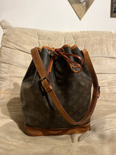 Laden Sie das Bild in den Galerie-Viewer, Louis Vuitton Sac Noe Grande