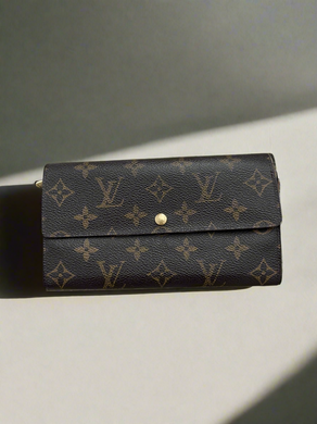 Louis Vuitton Sarah Wallet