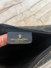 Laden Sie das Bild in den Galerie-Viewer, Gucci Pouch