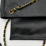 Chanel black quilted Lambskin chain Bag