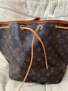 Louis Vuitton Sac Noe Petit