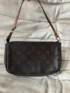 Louis Vuitton Pochette