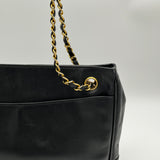 Chanel black quilted Lambskin chain Bag