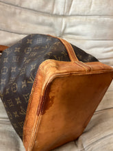 Laden Sie das Bild in den Galerie-Viewer, Louis Vuitton Sac Noe Grande