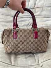 Laden Sie das Bild in den Galerie-Viewer, Gucci Handbag